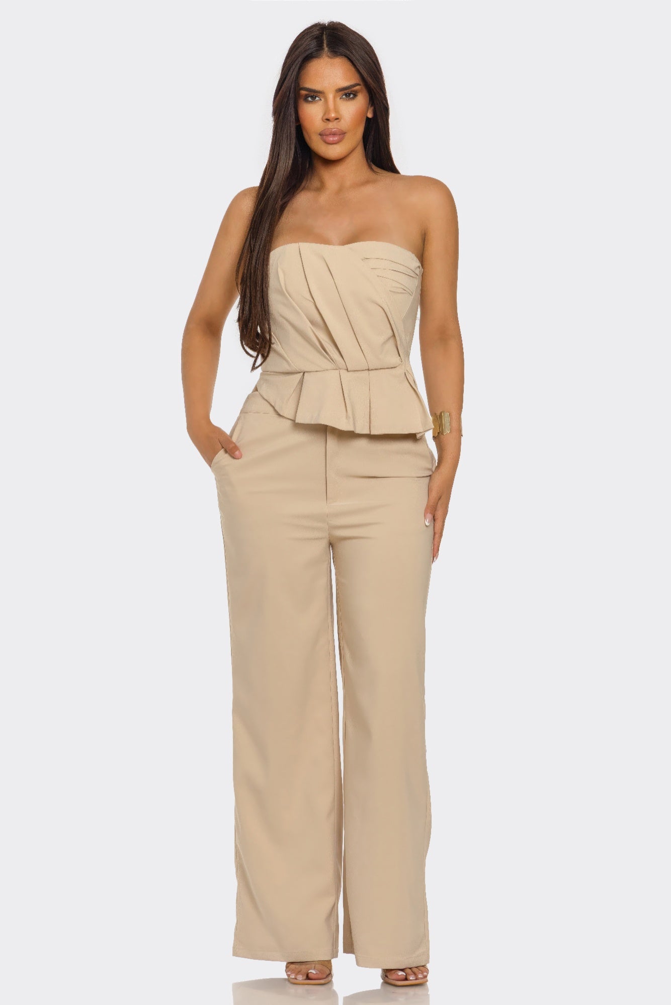 LuxeHaven™ women’s elegant two-piece set featuring strapless pleated peplum top and high-waisted wide-leg trousers for sophisticated statement styling.